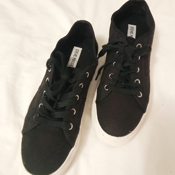 STEVE MADDEN PLATFORM SNEAKER - Picture 2 of 3